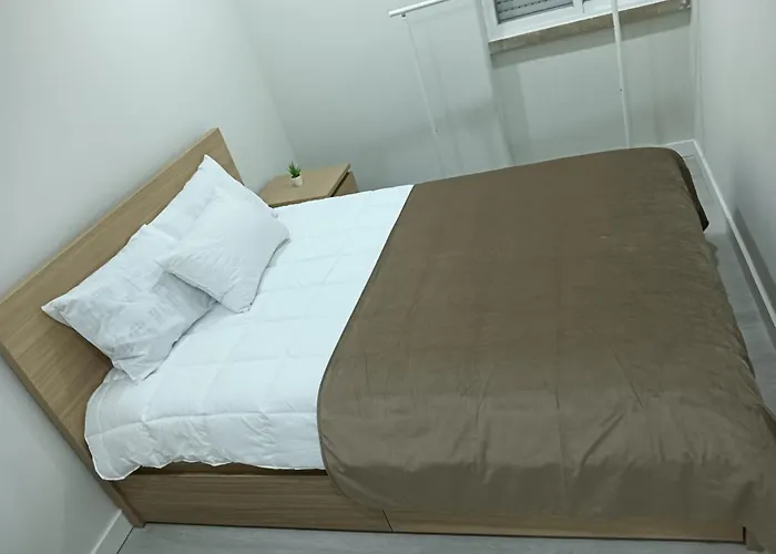 Quarto em Acomodações Particulares Casa Tejo - You're House In *